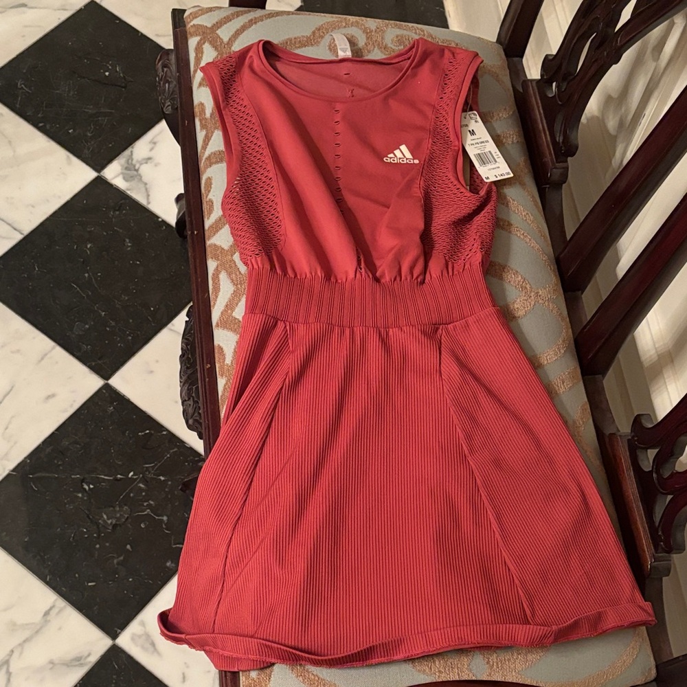 Adidas pink tennis dress size M NWT